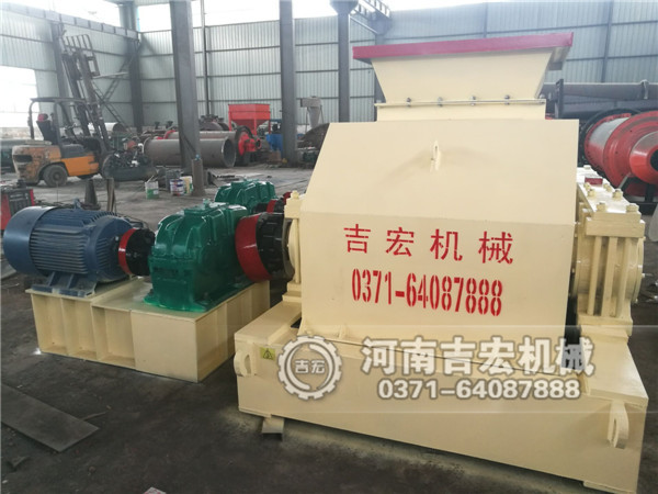 1200&times;1000對輥破碎機發往湖北